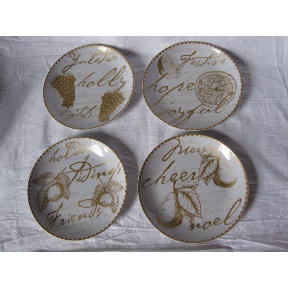 New open box Boston Warehouse Porcelain plate set‎ of 4 Christmas festive #50392